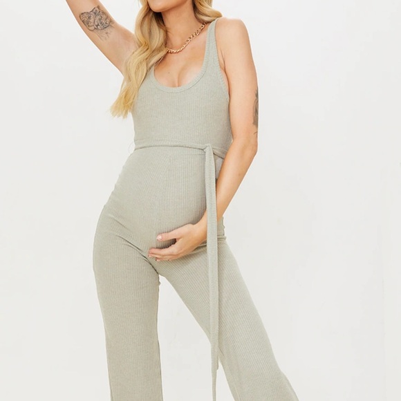 New‎ pretty little thing Maternity Sage Ribbed Tie Waist Jumpsuit - Picture 3 of 7